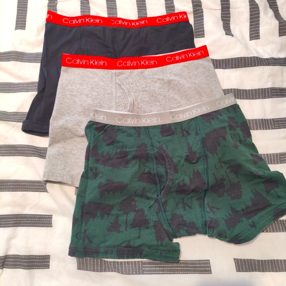 Boys XL/Mens S Calvin Klein Boxer Briefs 3-Pack